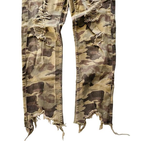 ZARA Camo Jeans Skinny High Rise Distressed Size 40 / US 8 Green Ankle Raw Hem - Picture 4 of 6